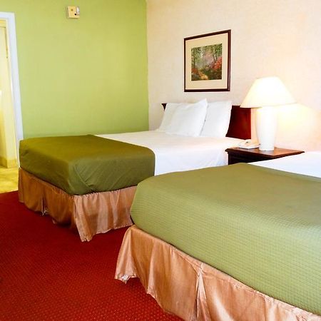 Econo Lodge Brunswick I-95 Екстериор снимка
