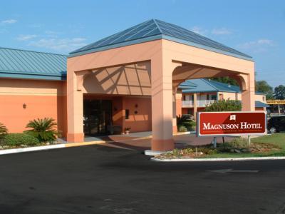 Econo Lodge Brunswick I-95 Екстериор снимка
