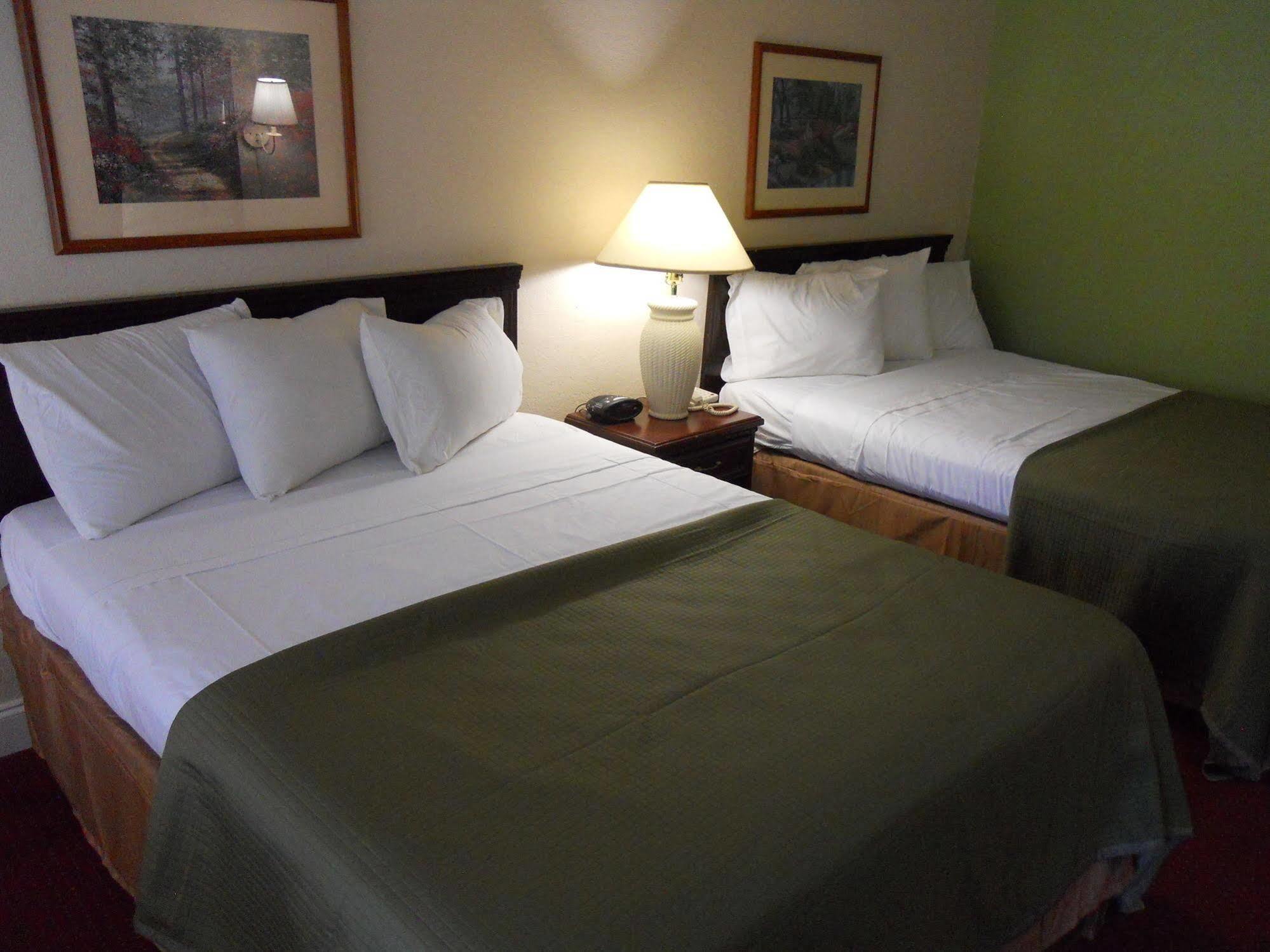Econo Lodge Brunswick I-95 Екстериор снимка