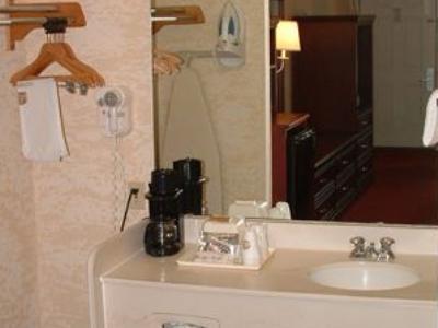Econo Lodge Brunswick I-95 Екстериор снимка